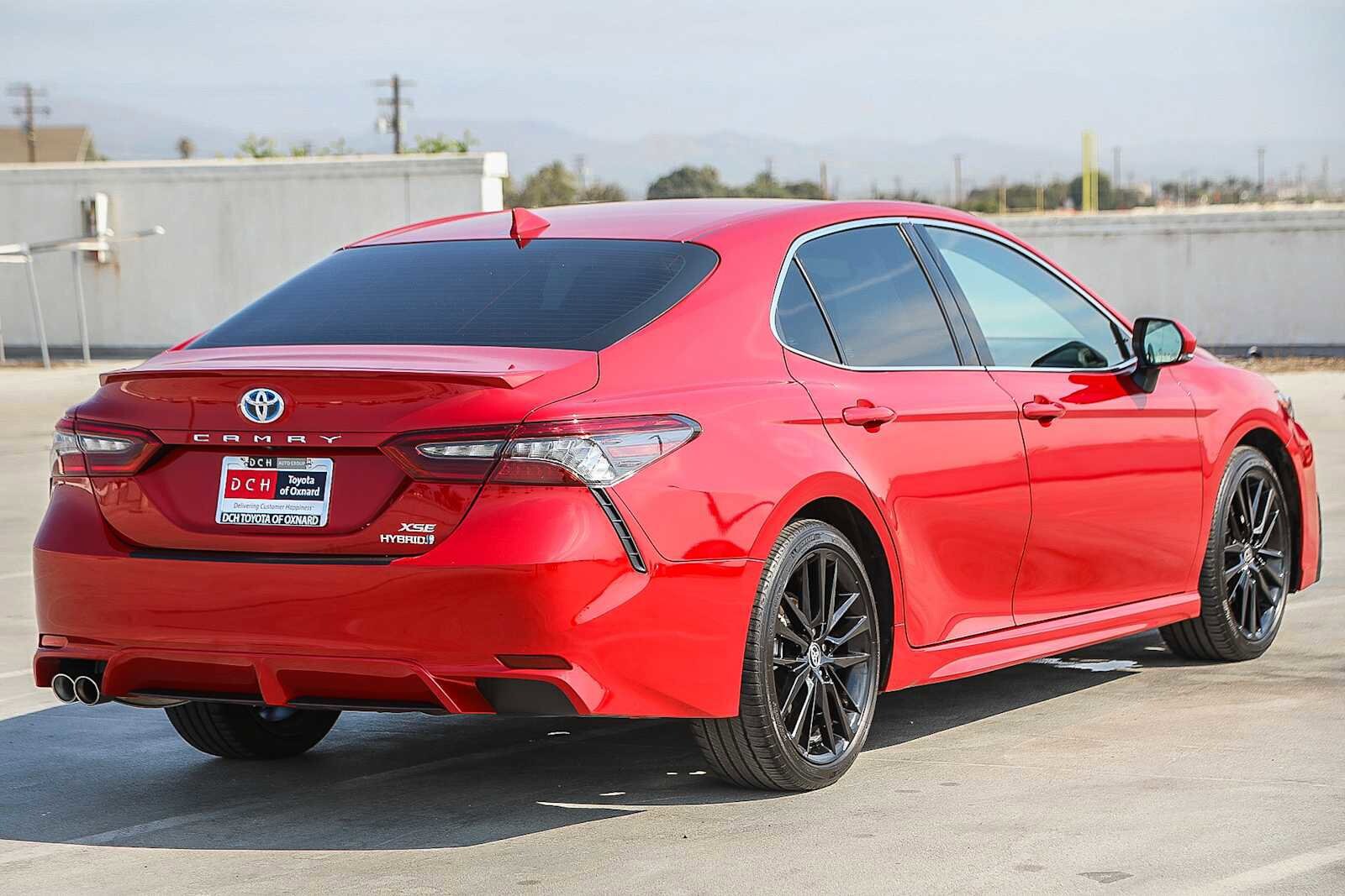 2023 Toyota Camry Hybrid XSE photo 2