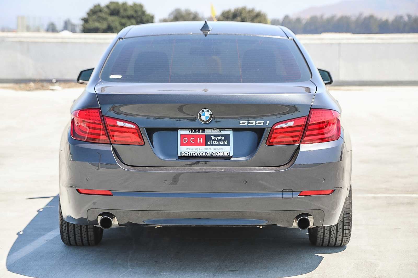 Thumbnail: 2012 BMW 5 Series - 5