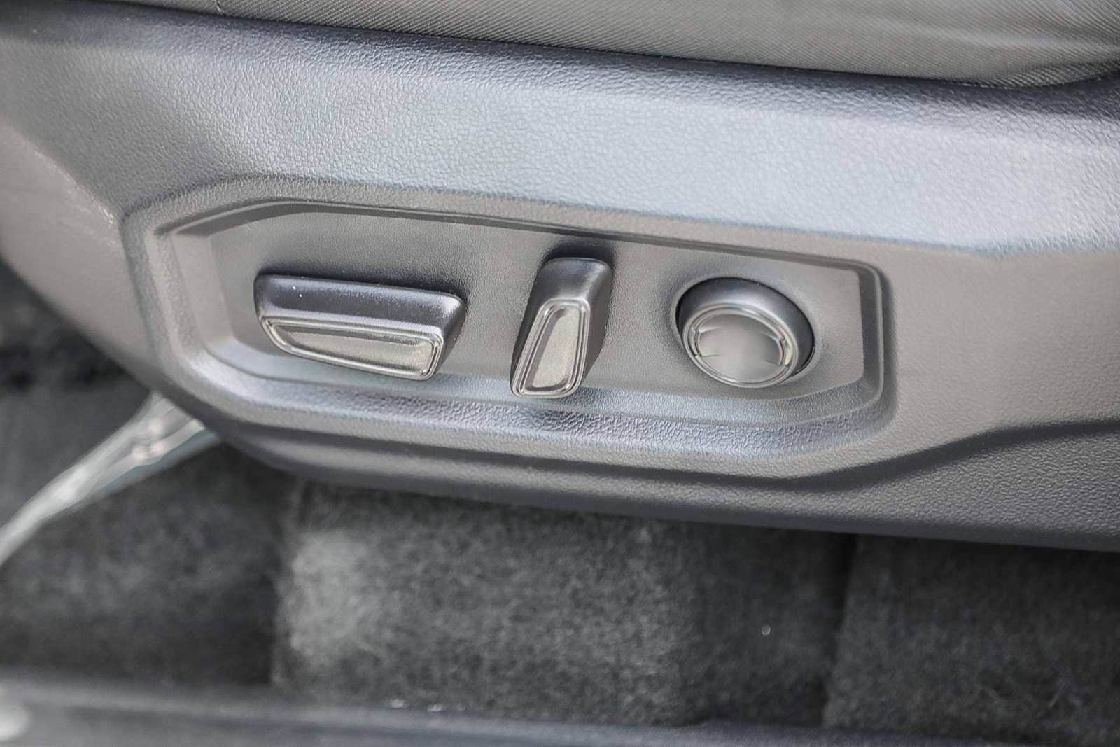 2025 Toyota Sequoia SR5 - Photo 20