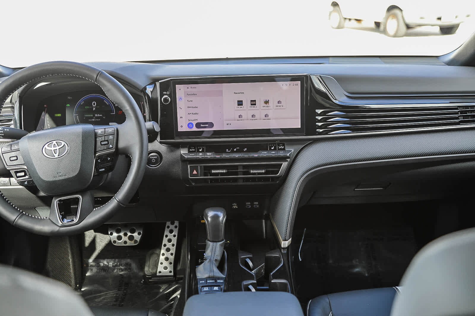 Thumbnail: 2025 Toyota Camry - 13