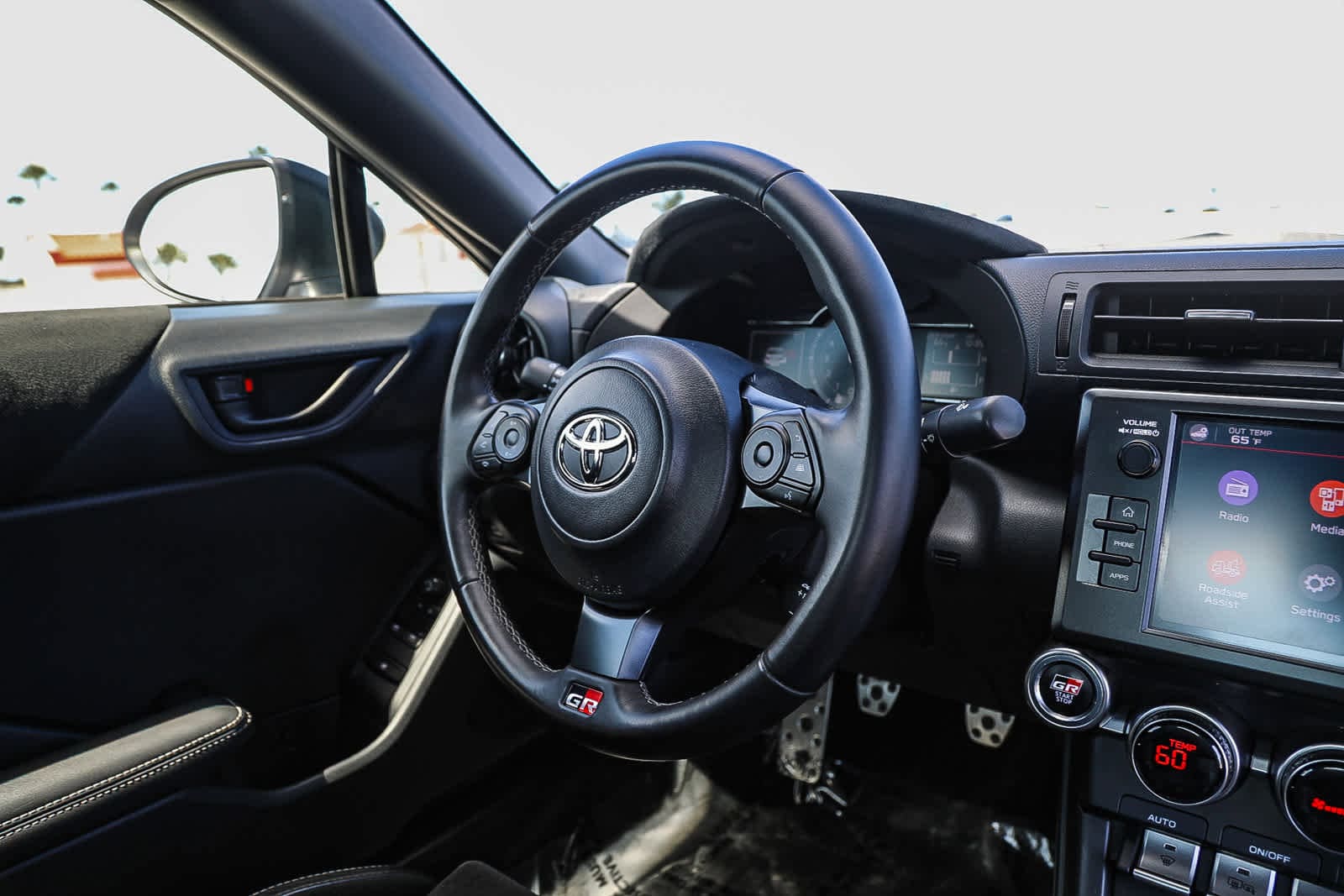 Thumbnail: 2024 Toyota GR86 - 17