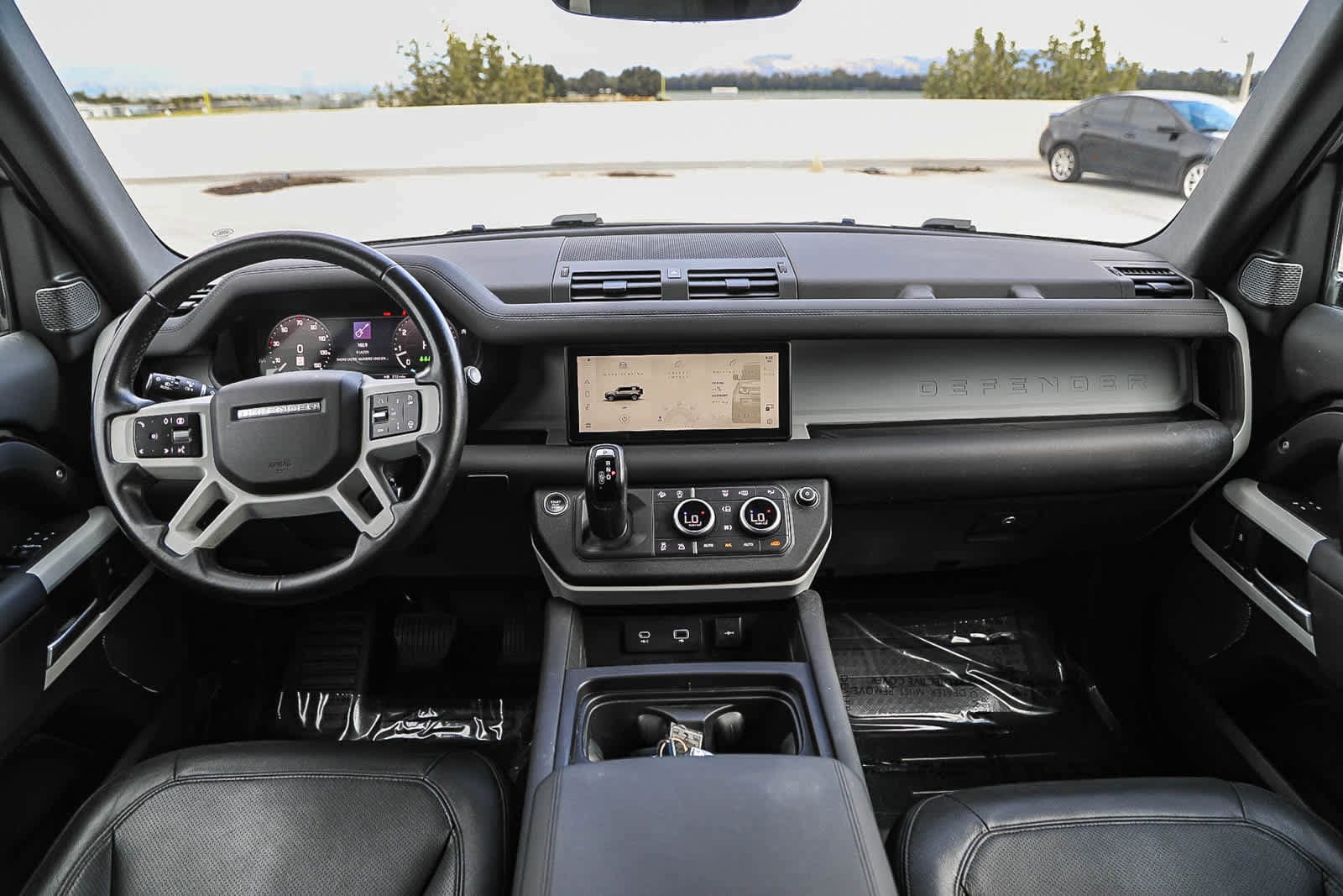 Thumbnail: 2024 Land Rover Defender - 12