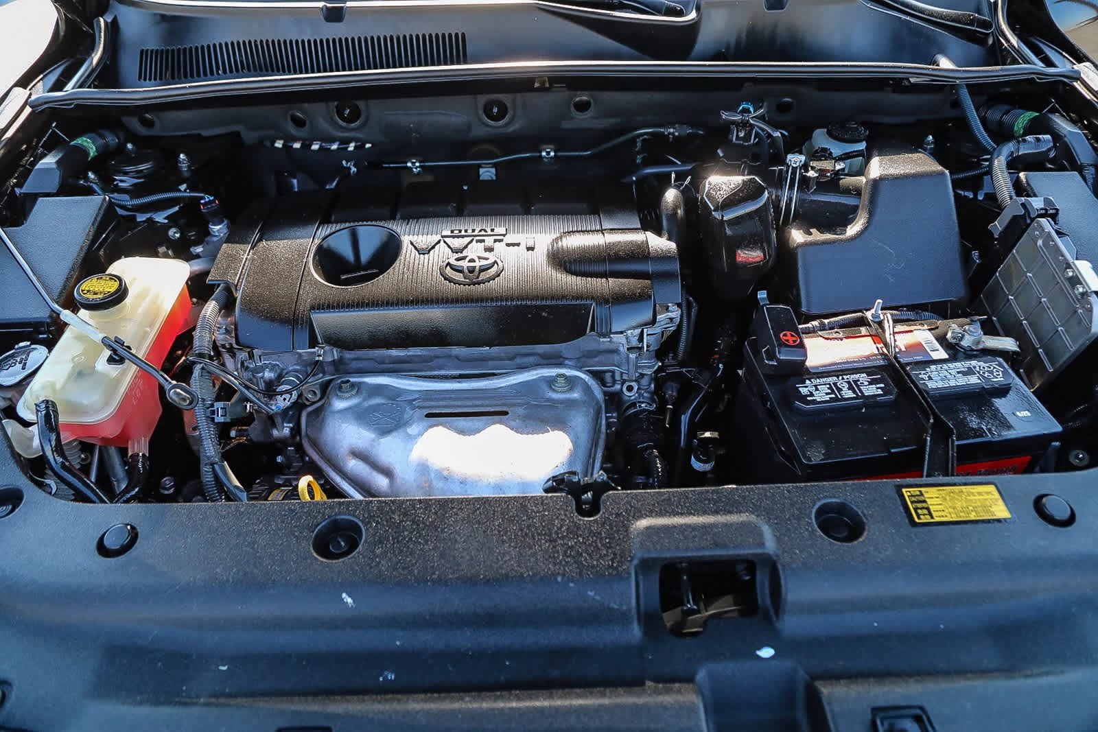 Thumbnail: 2011 Toyota RAV4 - 25