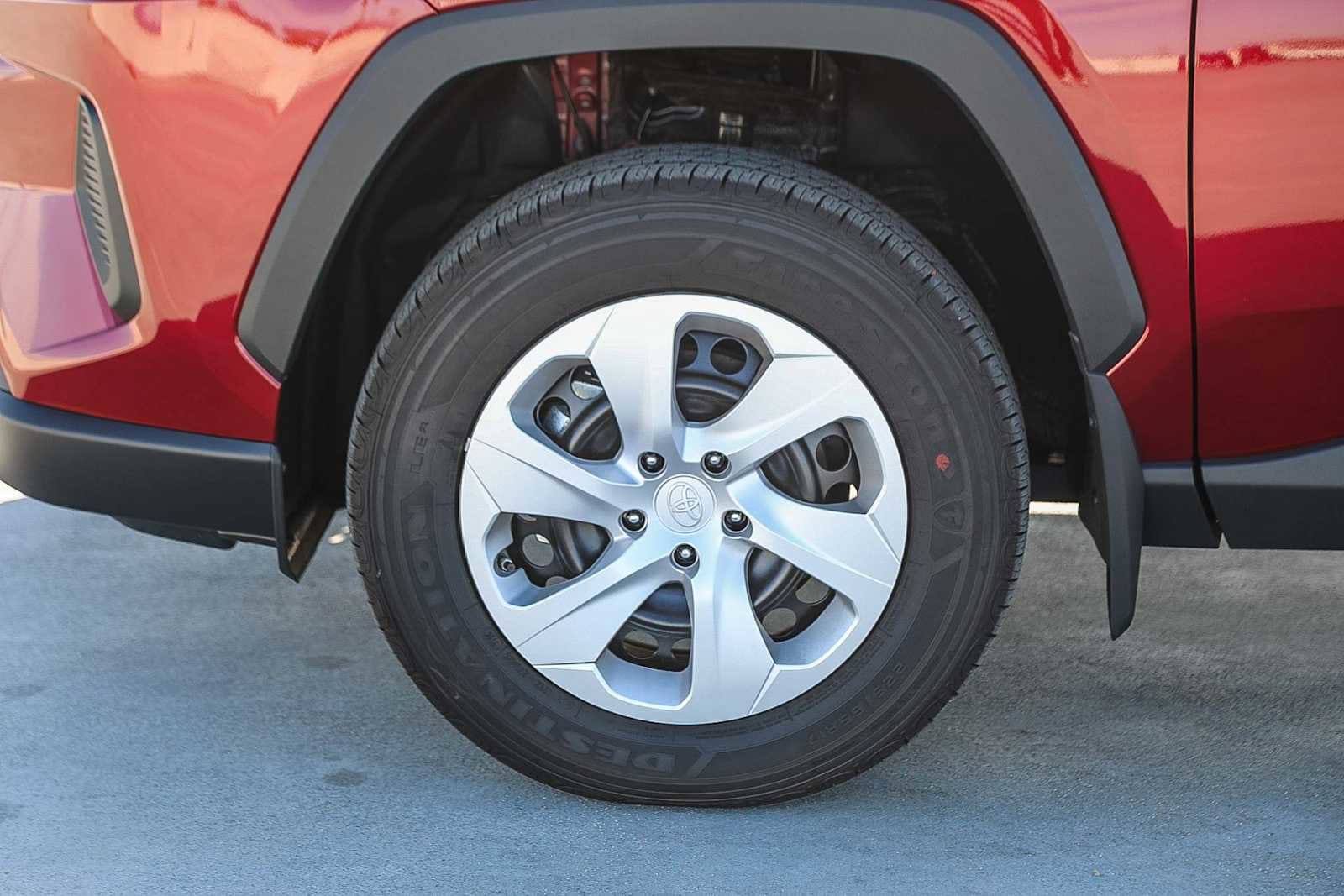 Thumbnail: 2025 Toyota RAV4 - 10