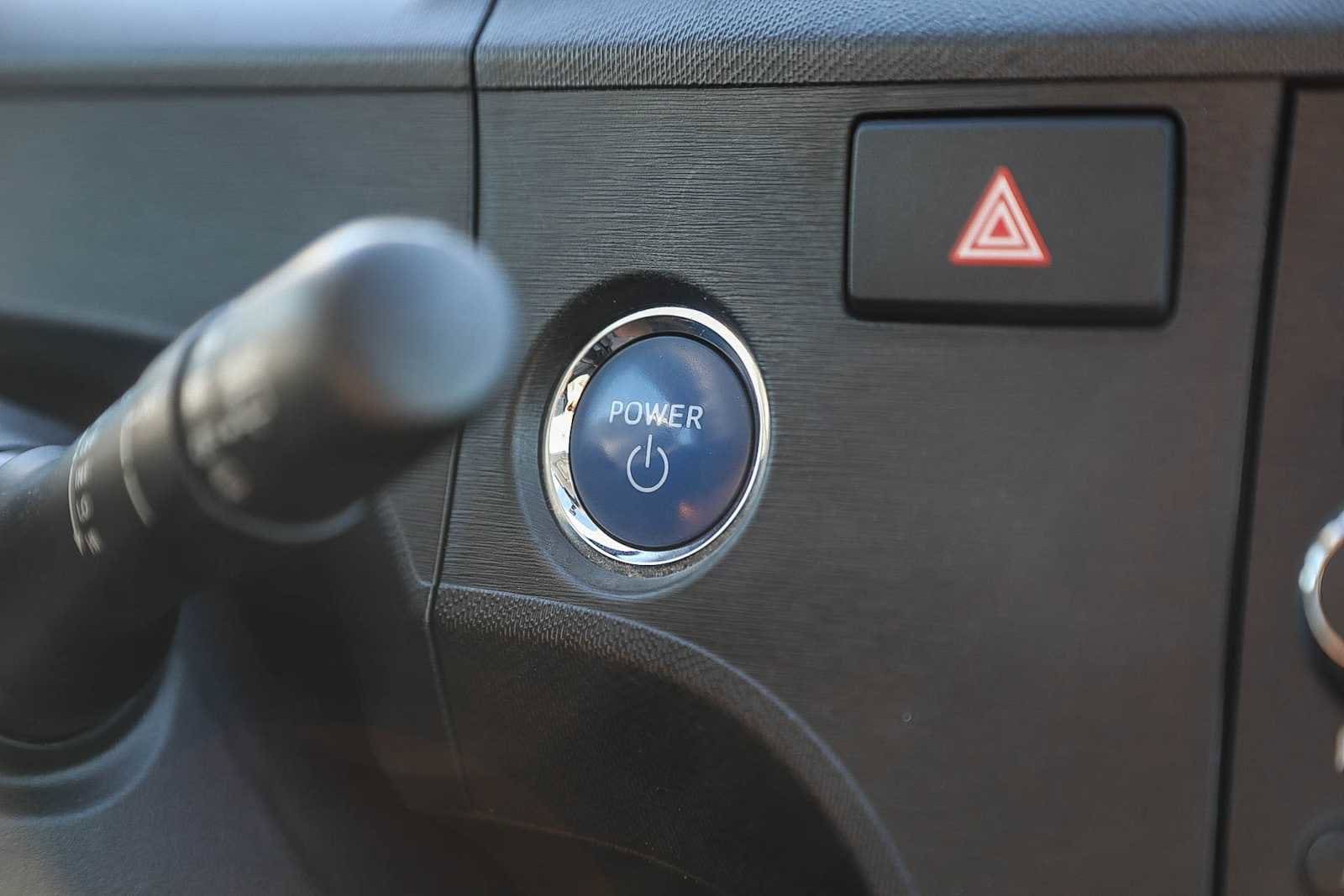 Thumbnail: 2012 Toyota Prius c - 22