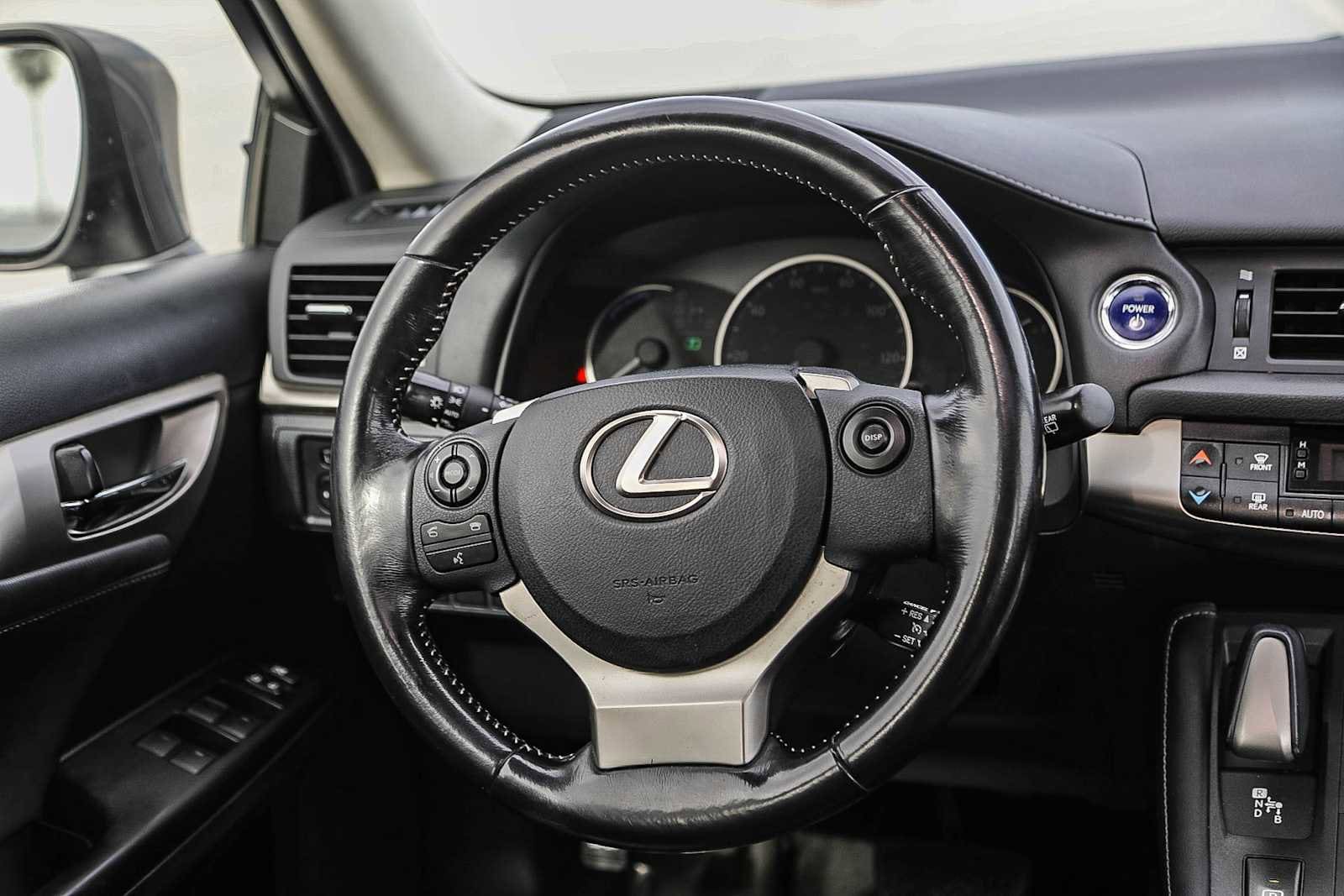 Thumbnail: 2016 Lexus CT - 16