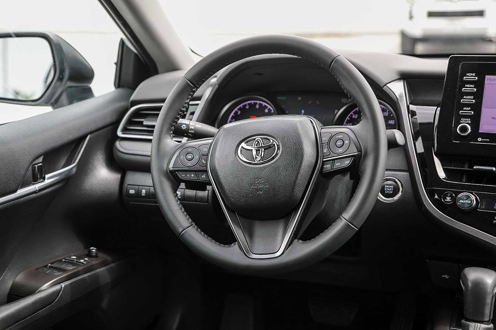 Thumbnail: 2023 Toyota Camry - 16