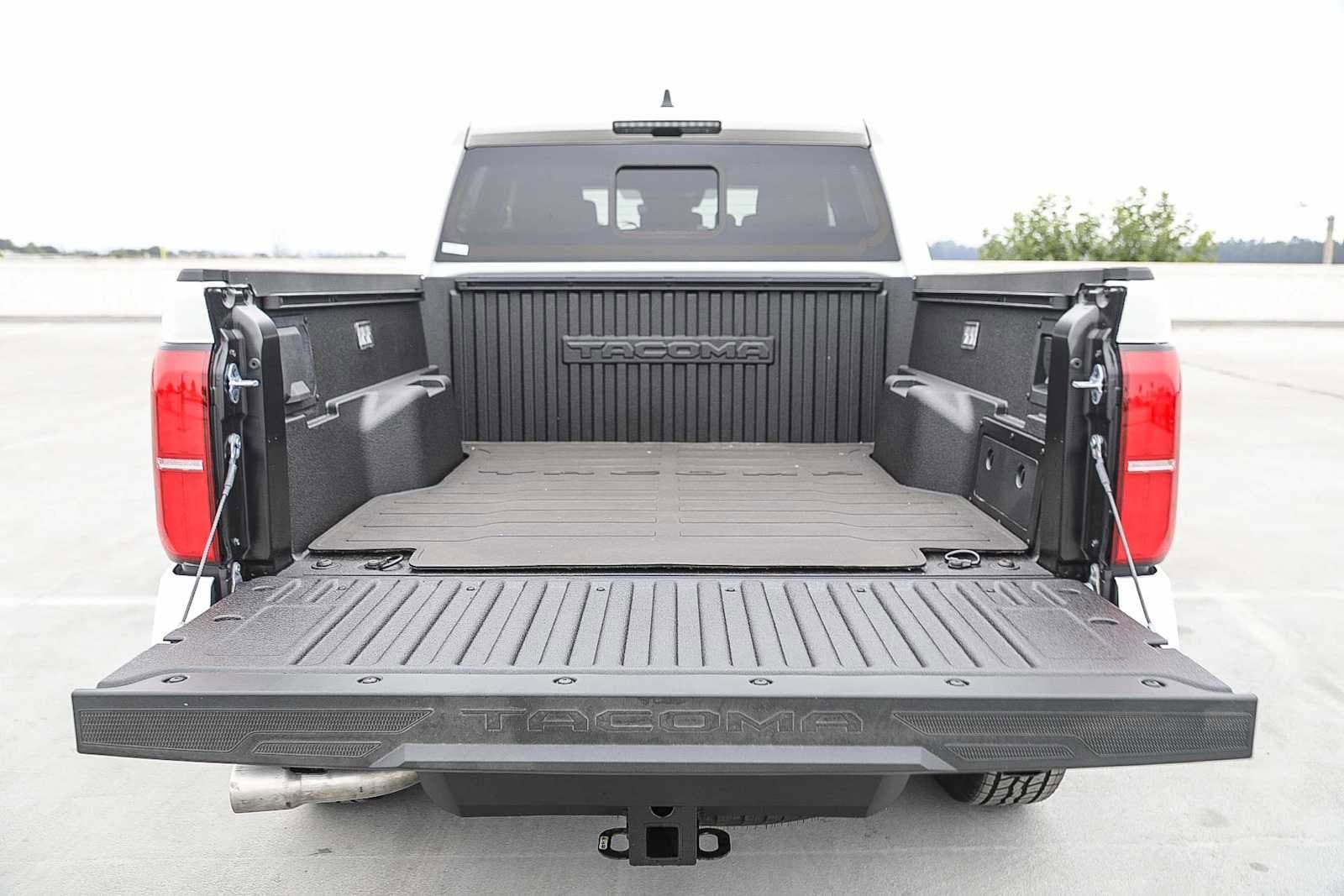 Thumbnail: 2025 Toyota Tacoma - 12