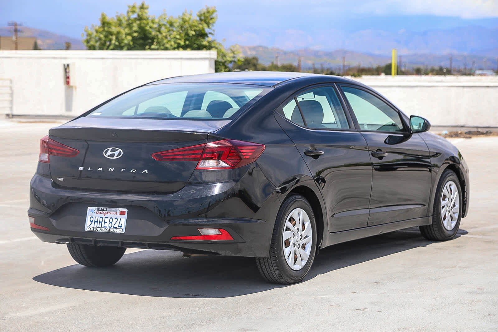 Thumbnail: 2020 Hyundai Elantra - 4
