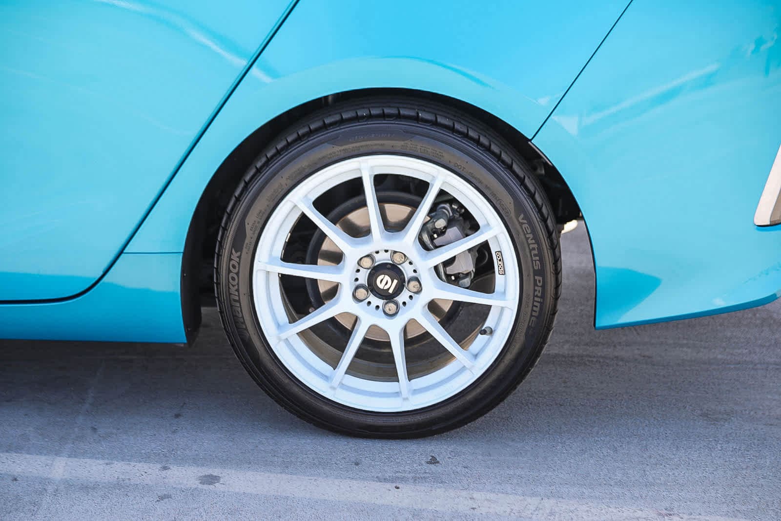 Thumbnail: 2020 Toyota Prius Prime - 11