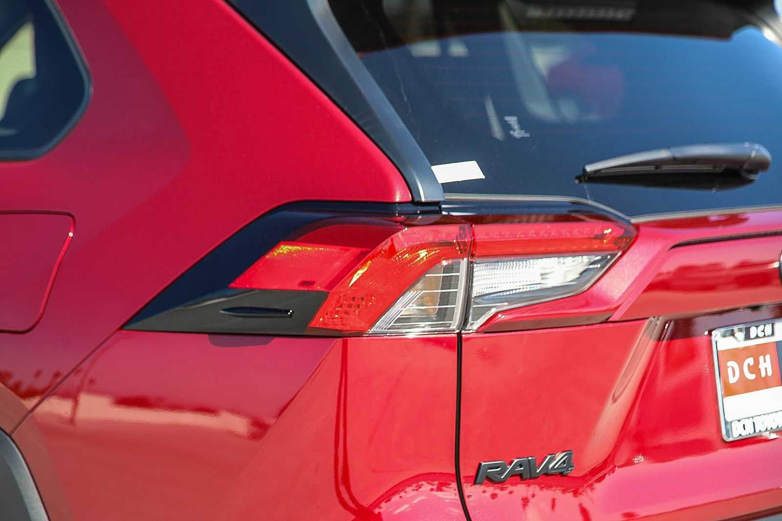 Thumbnail: 2025 Toyota RAV4 - 8