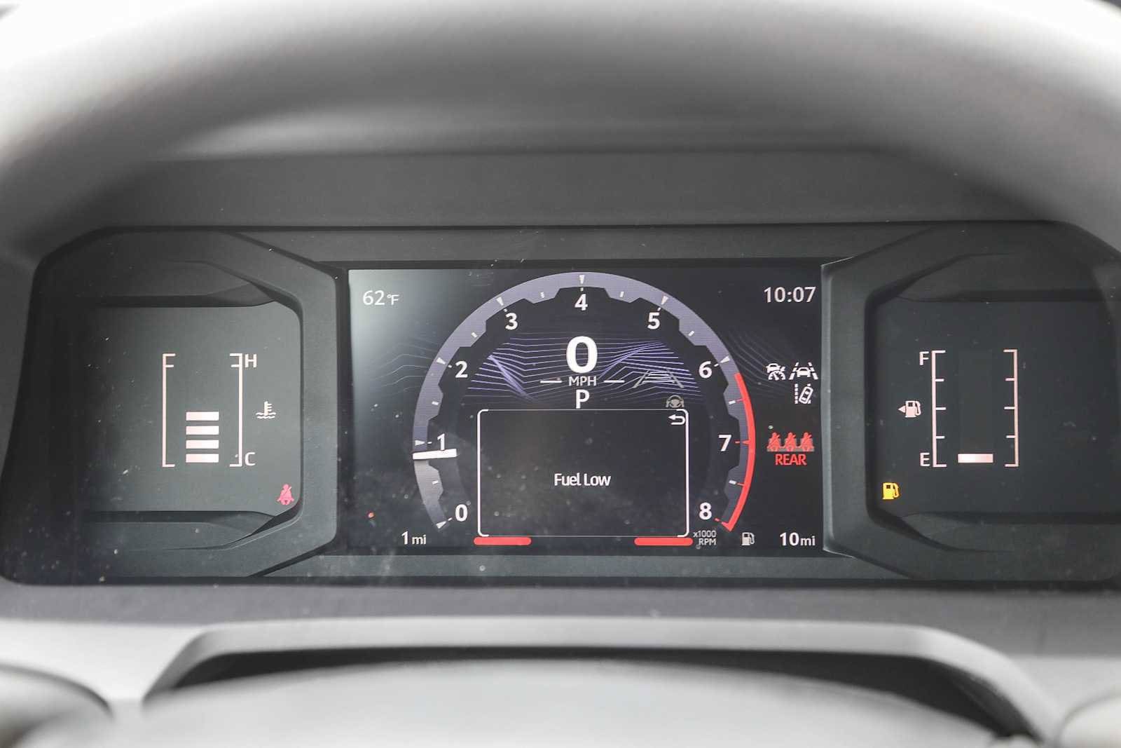 2025 Toyota Tacoma SR5 23