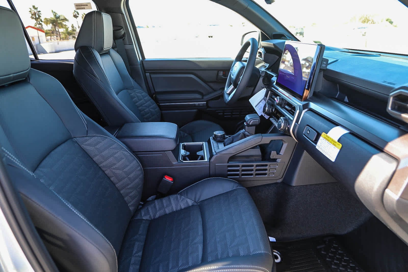 Thumbnail: 2025 Toyota 4Runner - 17