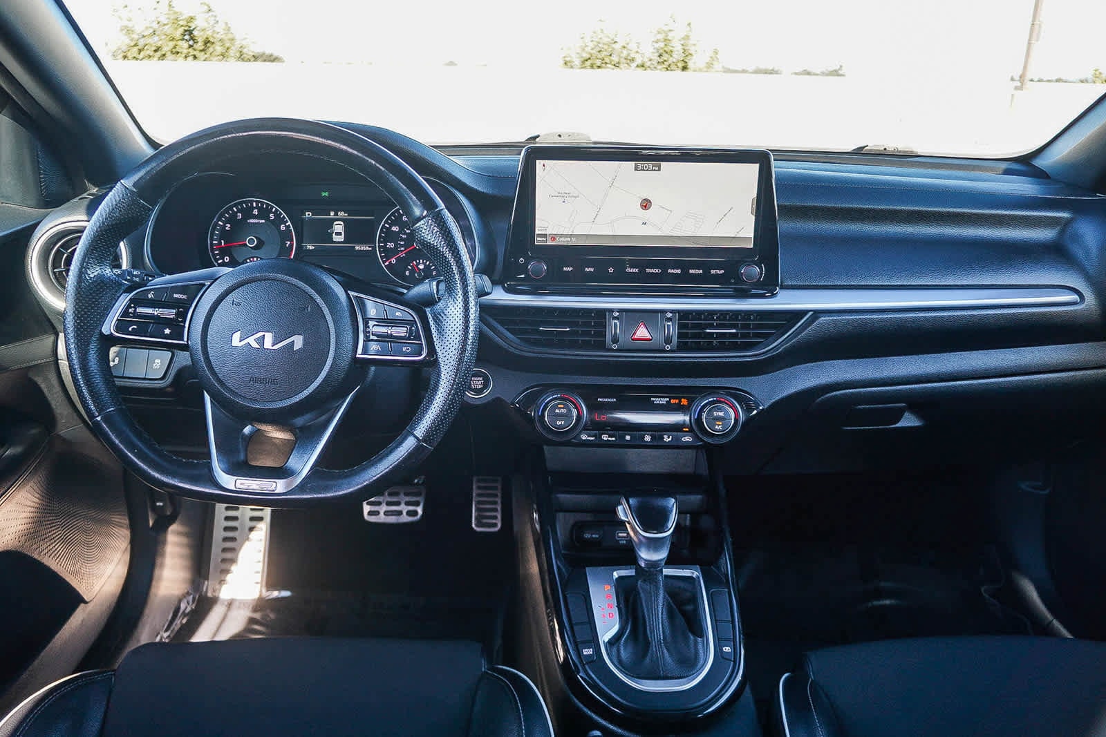 Thumbnail: 2022 Kia Forte - 13