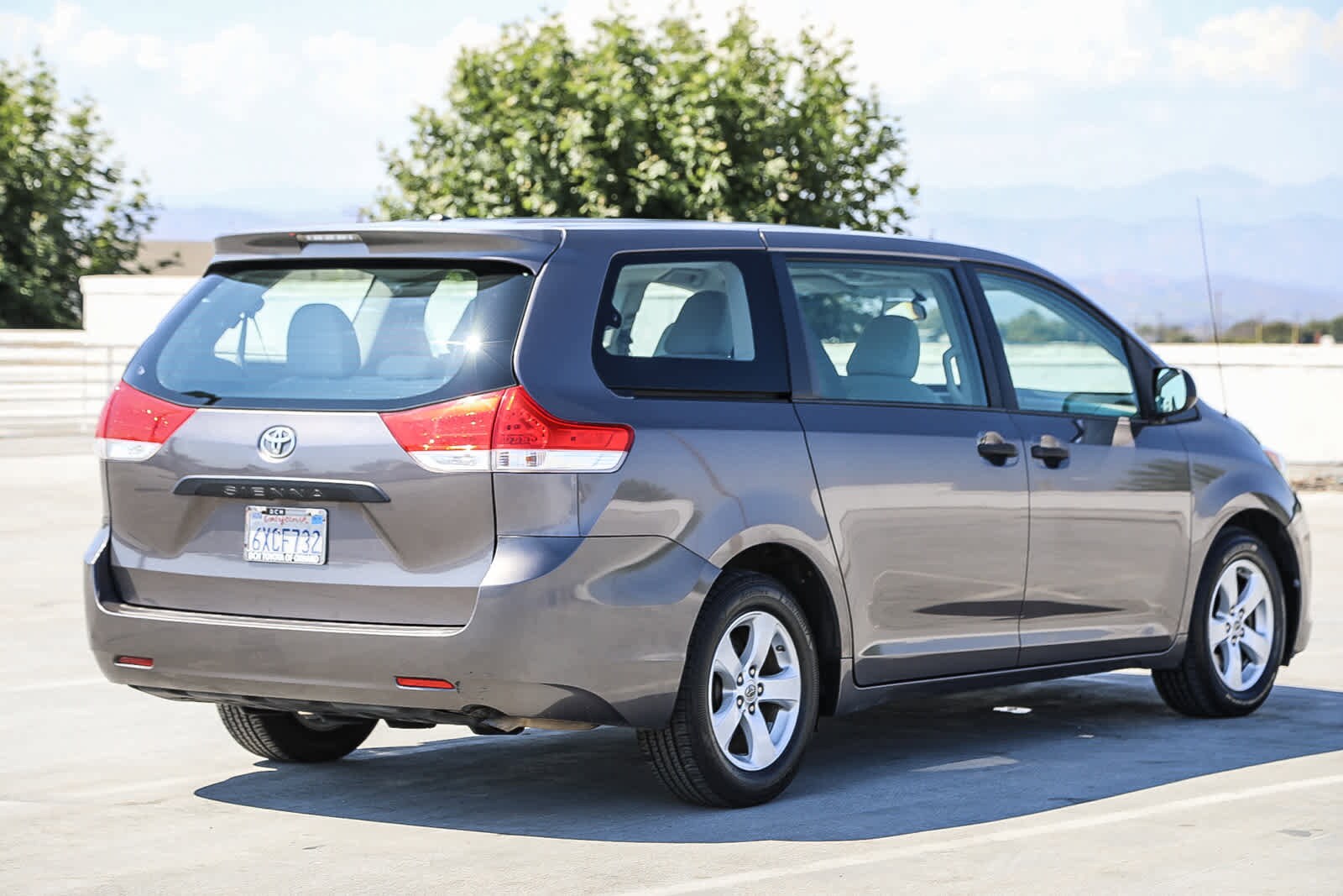 2012 Toyota Sienna SE 4