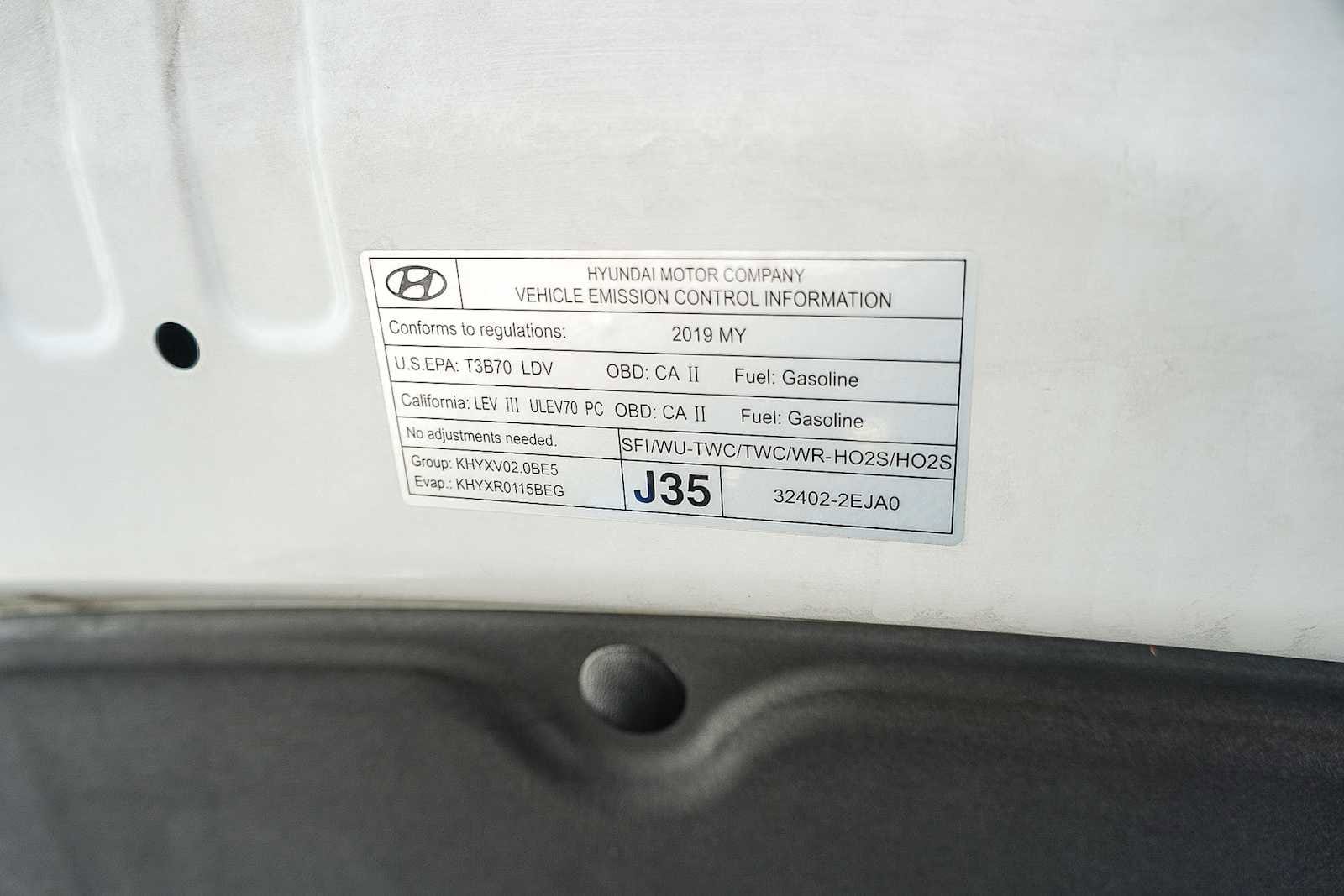 Thumbnail: 2019 Hyundai Veloster - 30