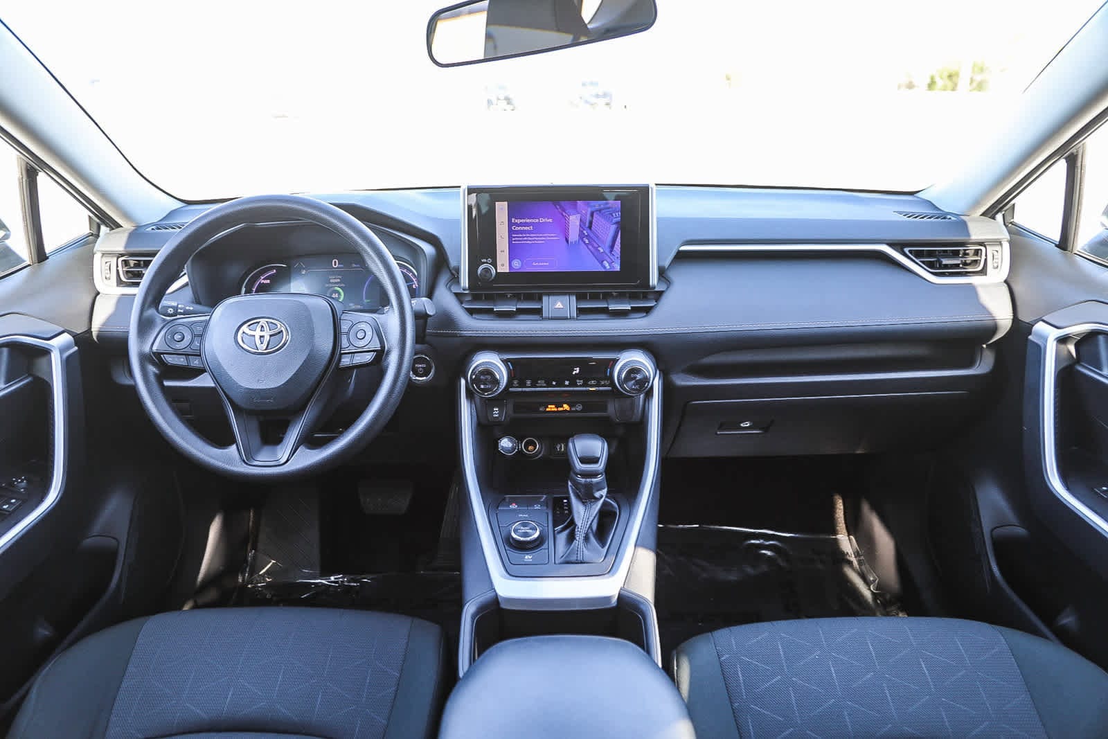 Thumbnail: 2025 Toyota RAV4 - 13