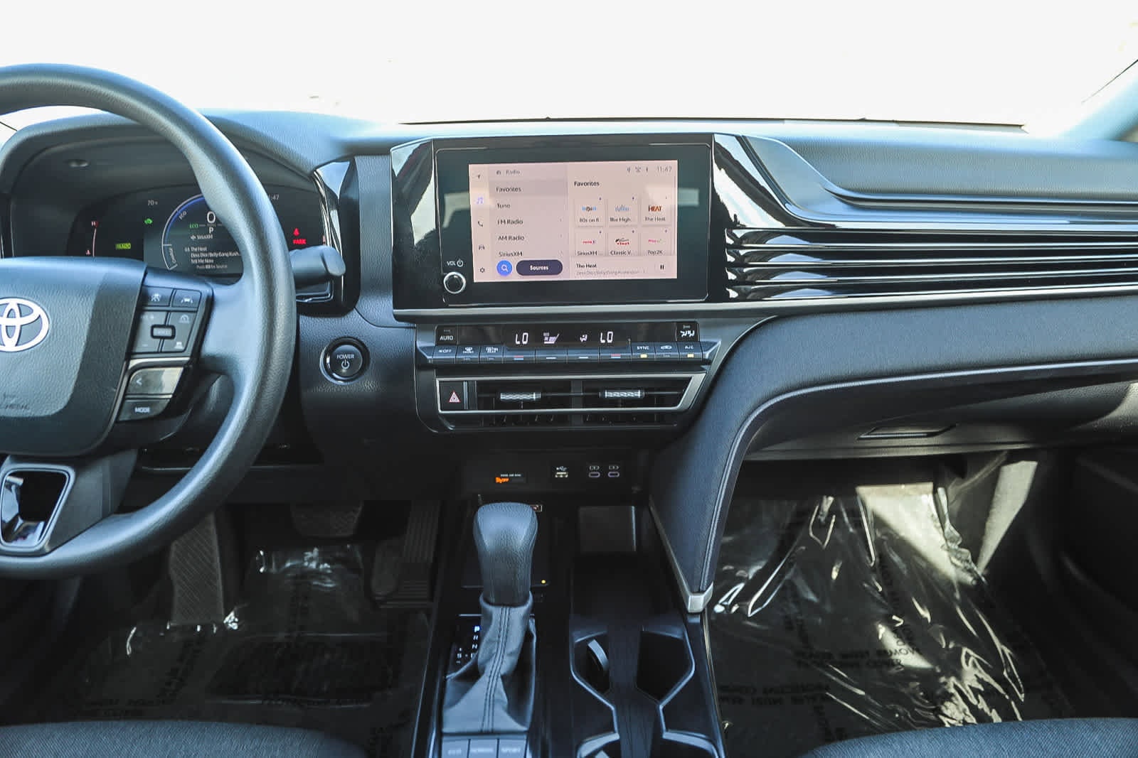 Thumbnail: 2025 Toyota Camry - 14