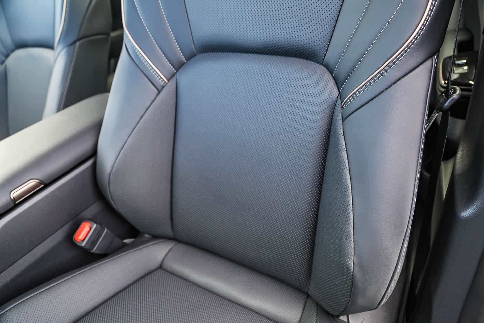 Thumbnail: 2025 Toyota Crown Signia - 26