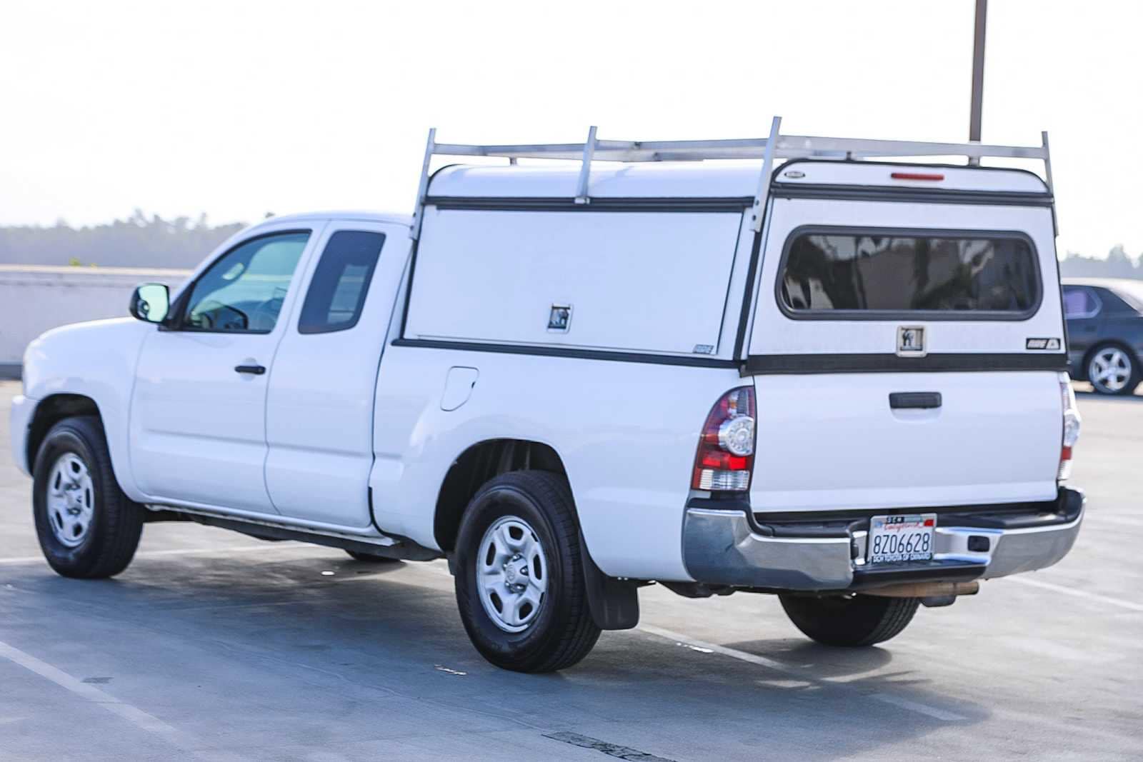 Thumbnail: 2010 Toyota Tacoma - 6