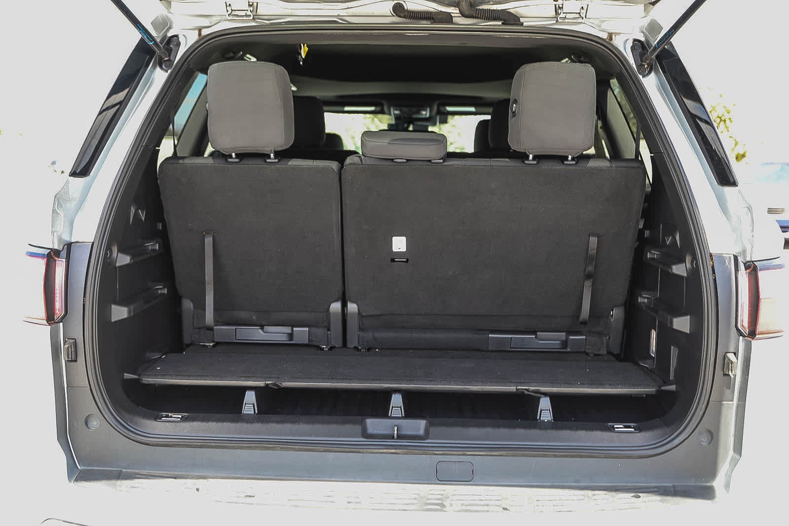 2025 Toyota Sequoia SR5 - Photo 25