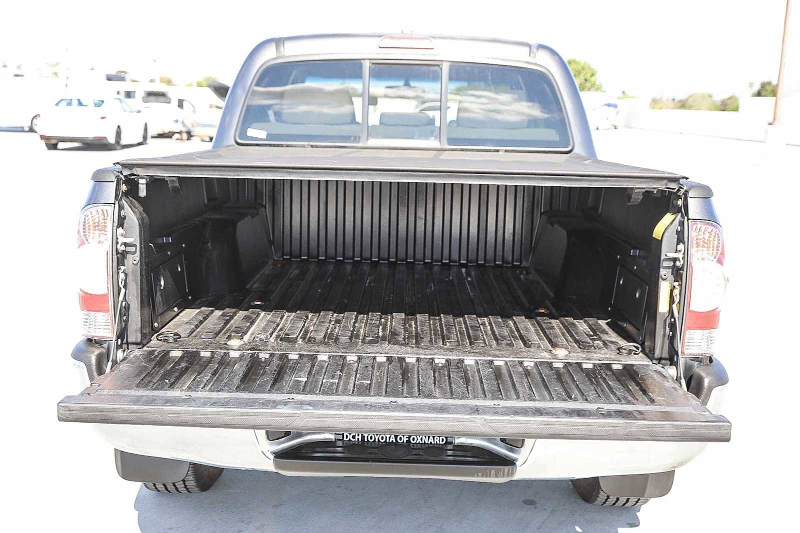 Thumbnail: 2011 Toyota Tacoma - 25