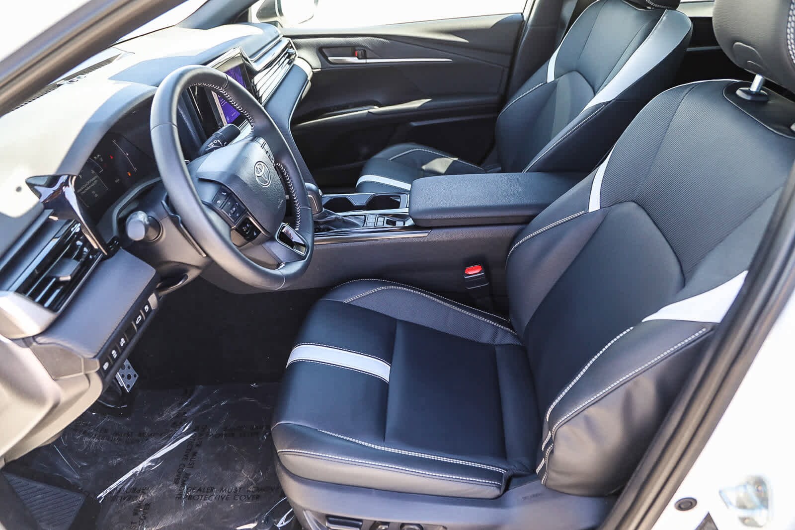 Thumbnail: 2025 Toyota Camry - 17