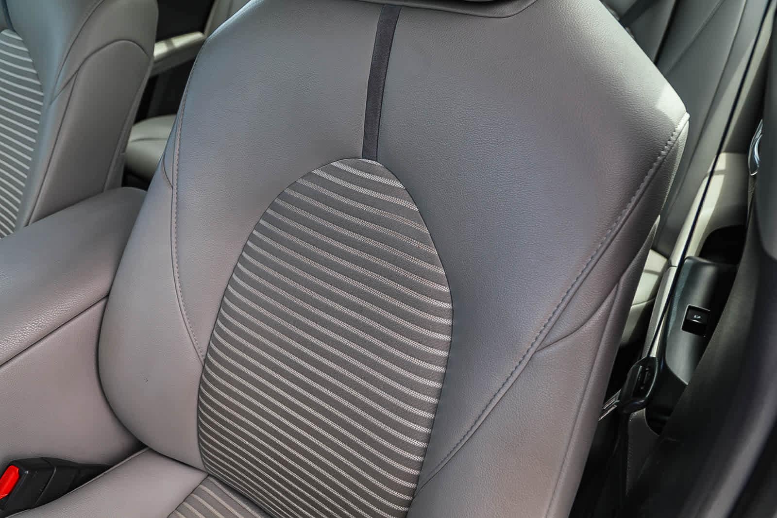 Thumbnail: 2019 Toyota Camry - 24