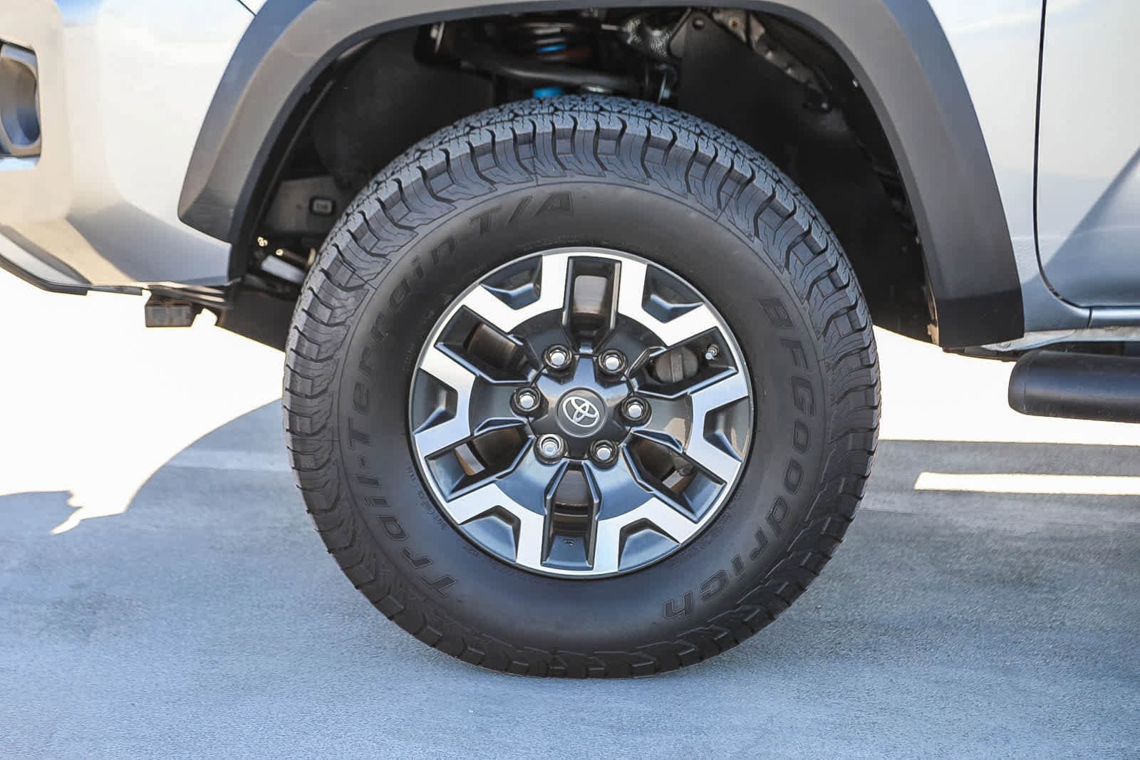 Thumbnail: 2020 Toyota Tacoma - 11