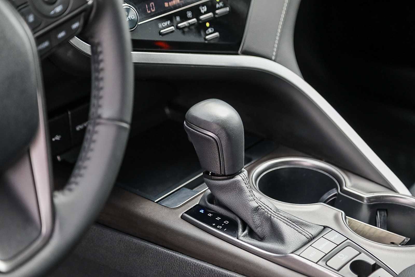 Thumbnail: 2023 Toyota Camry - 21