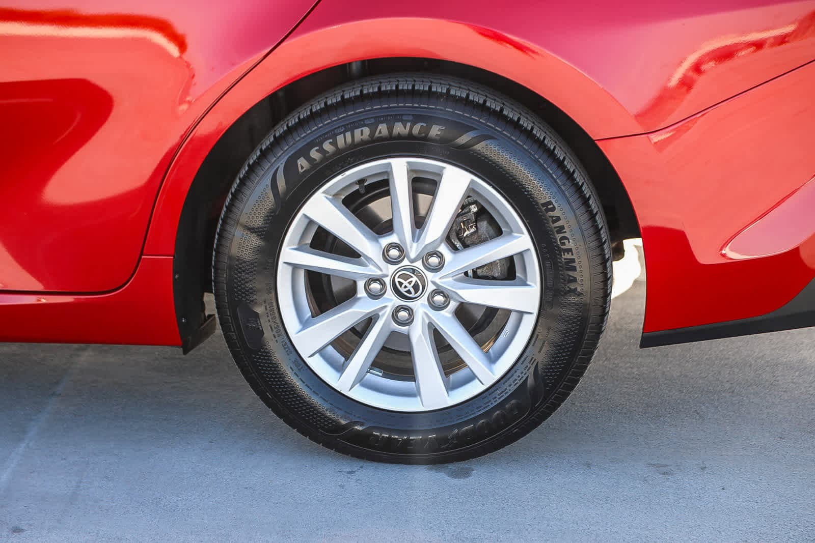 Thumbnail: 2025 Toyota Camry - 12