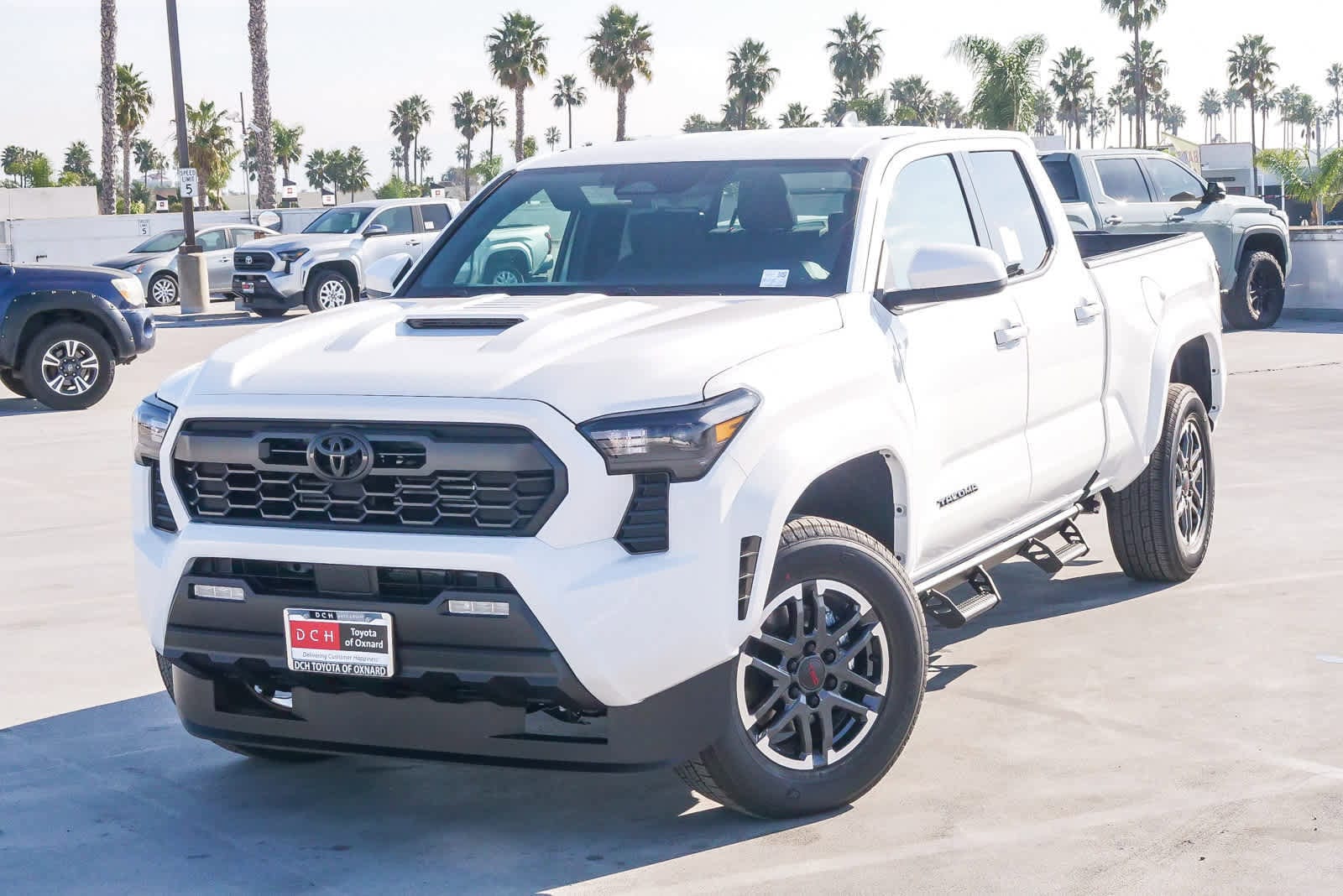 2026 Toyota Tacoma TRD Sport's photo