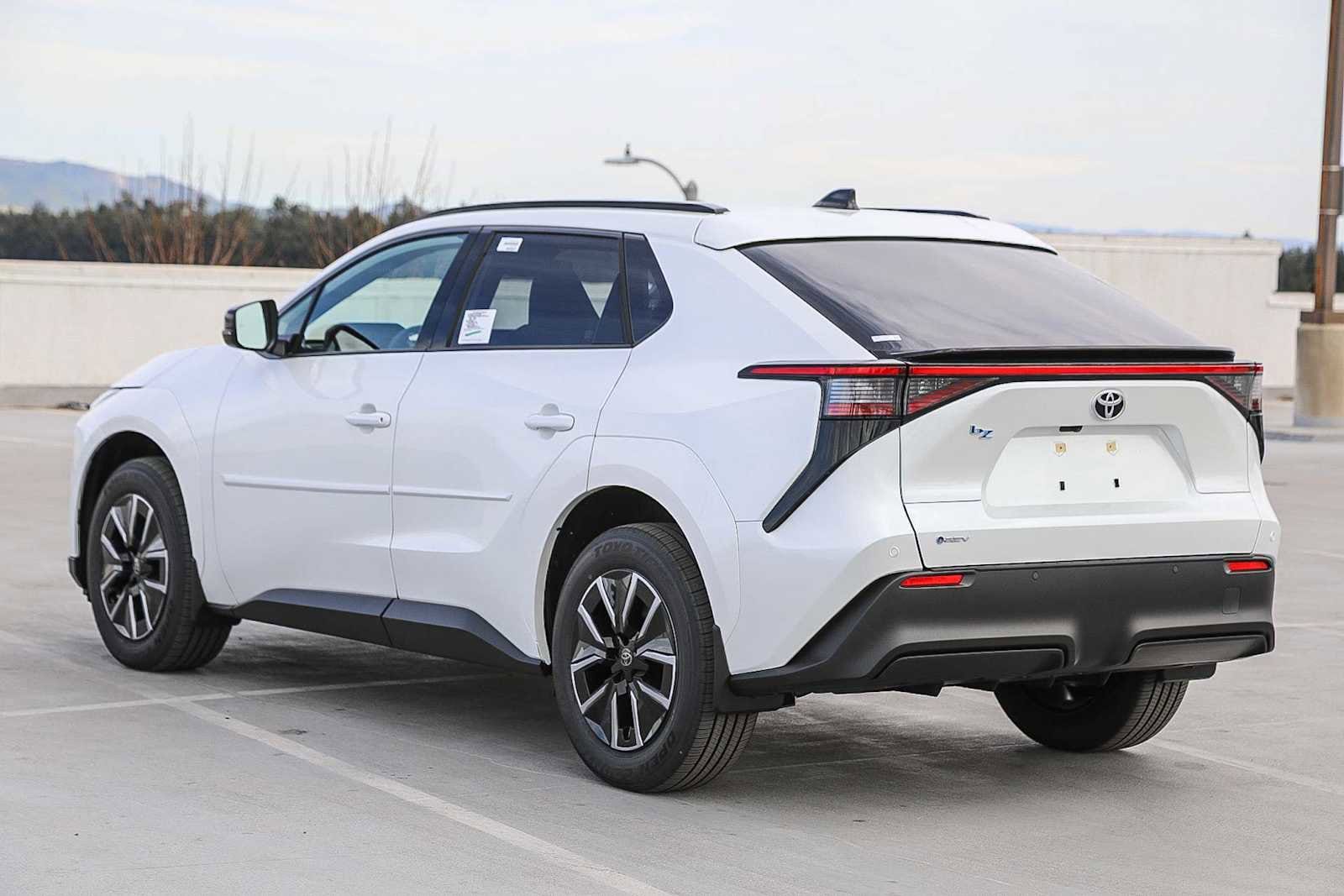 Thumbnail: 2026 Toyota bZ - 7