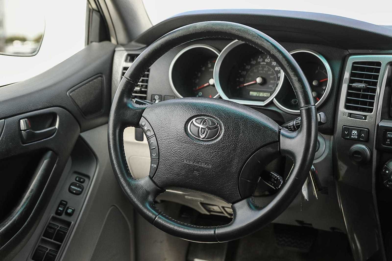 Thumbnail: 2008 Toyota 4Runner - 14