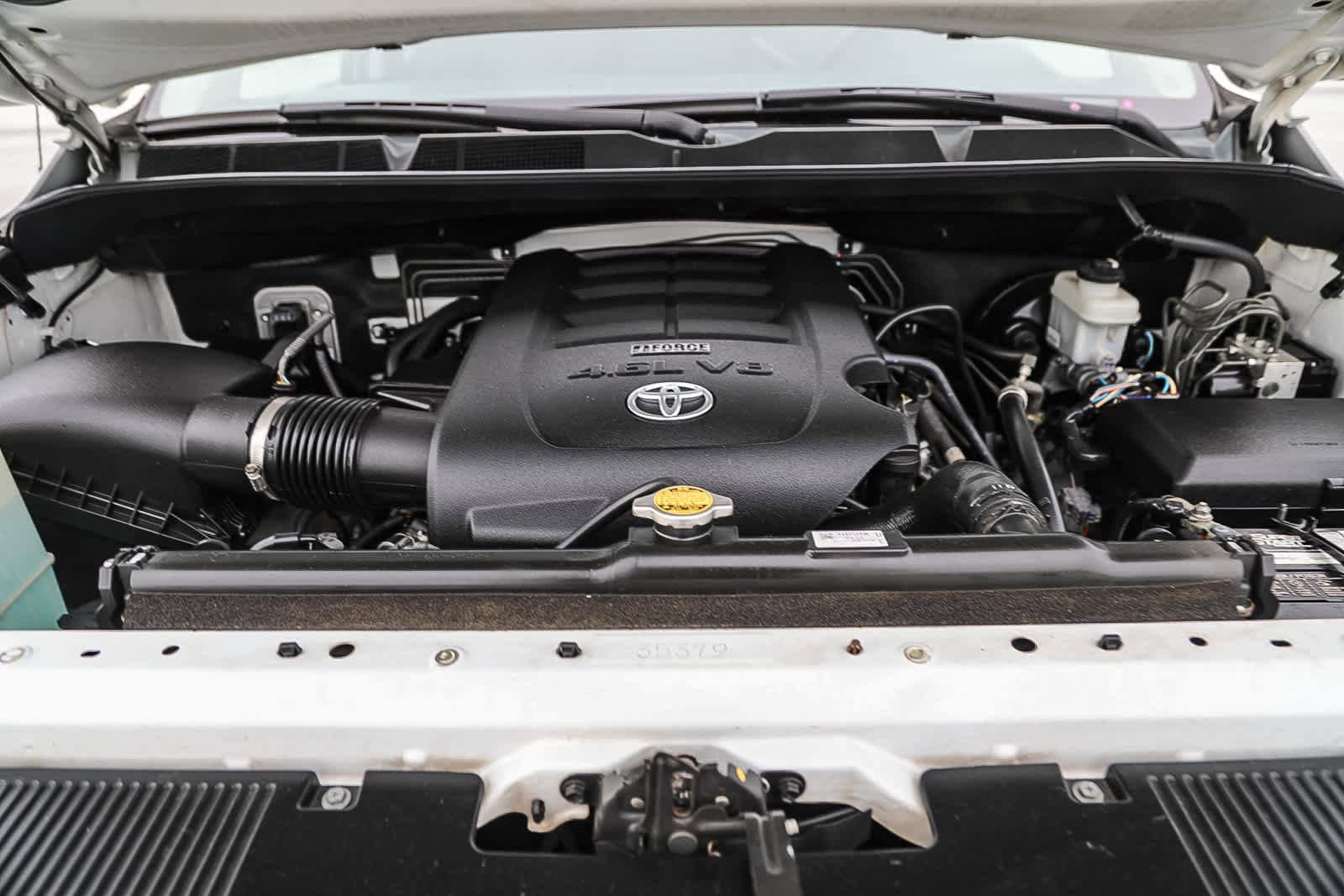 Thumbnail: 2016 Toyota Tundra - 25