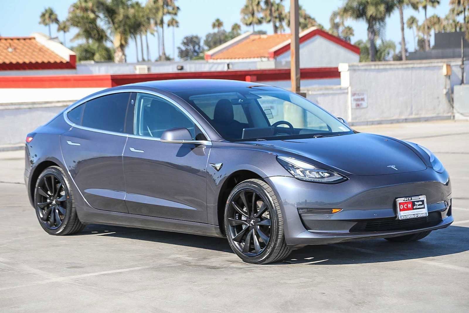 Thumbnail: 2018 Tesla Model 3 - 3