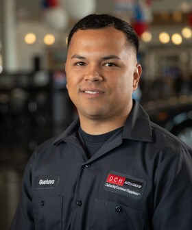 Staff member Gustavo Martinez from ID_be36c1ab3752