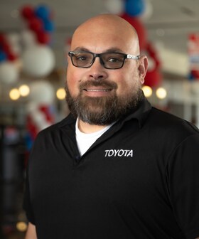 Staff member Brad Pratt from ID_be36c1ab3752