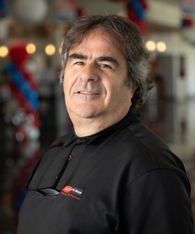 Staff member Richard Abboud from ID_be36c1ab3752