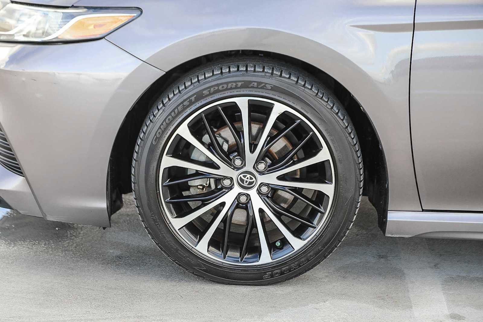 Thumbnail: 2020 Toyota Camry - 11