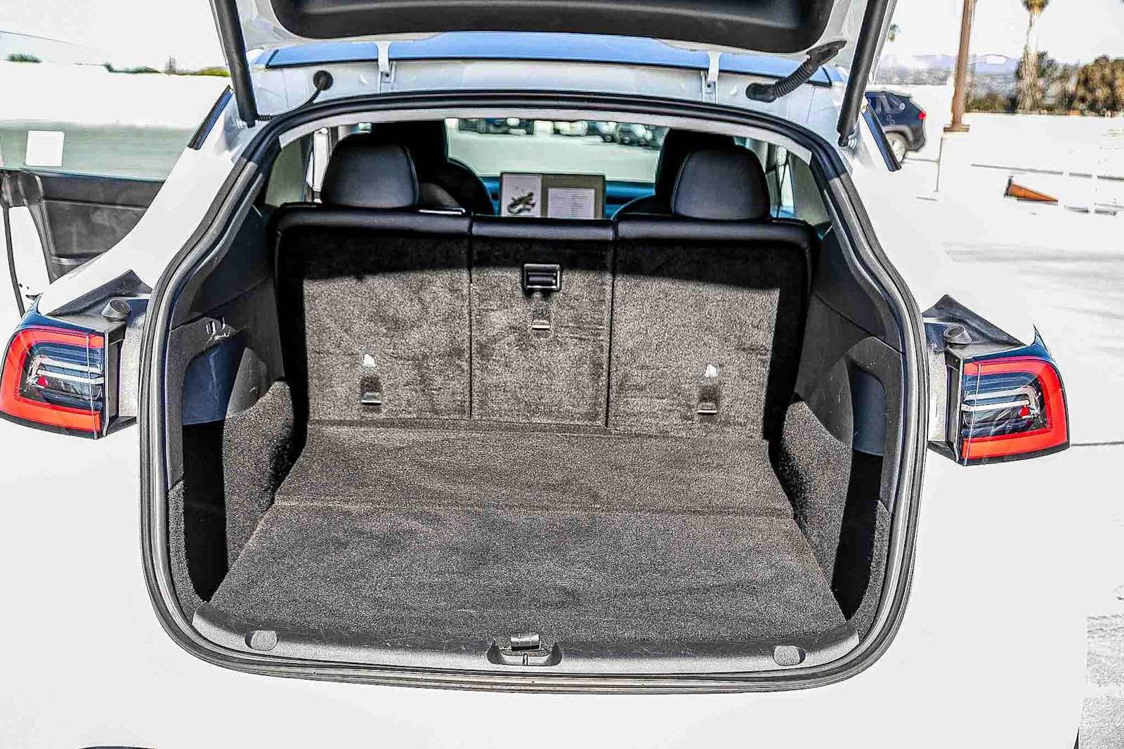 Thumbnail: 2021 Tesla Model Y - 27