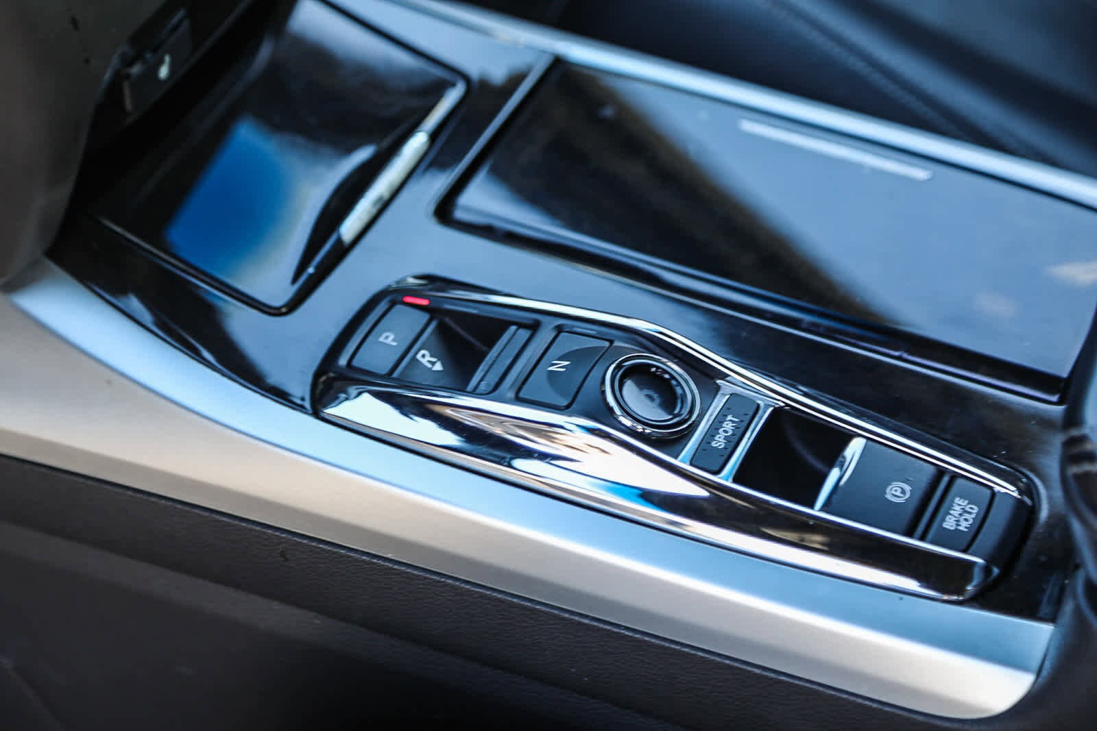 Thumbnail: 2018 Acura RLX - 20