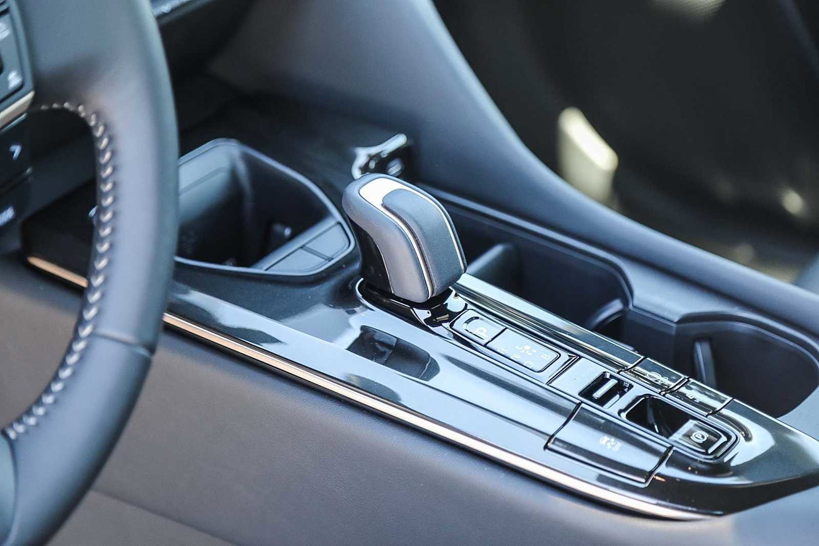 Thumbnail: 2026 Toyota Crown - 20