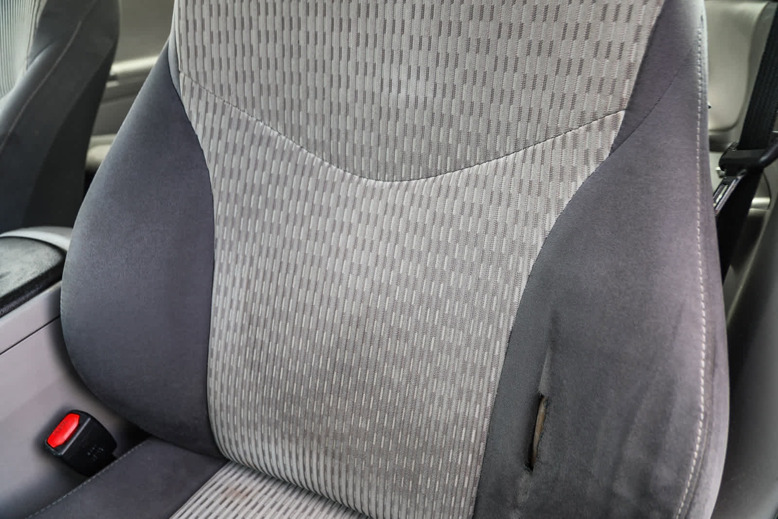 Thumbnail: 2015 Toyota Prius v - 22