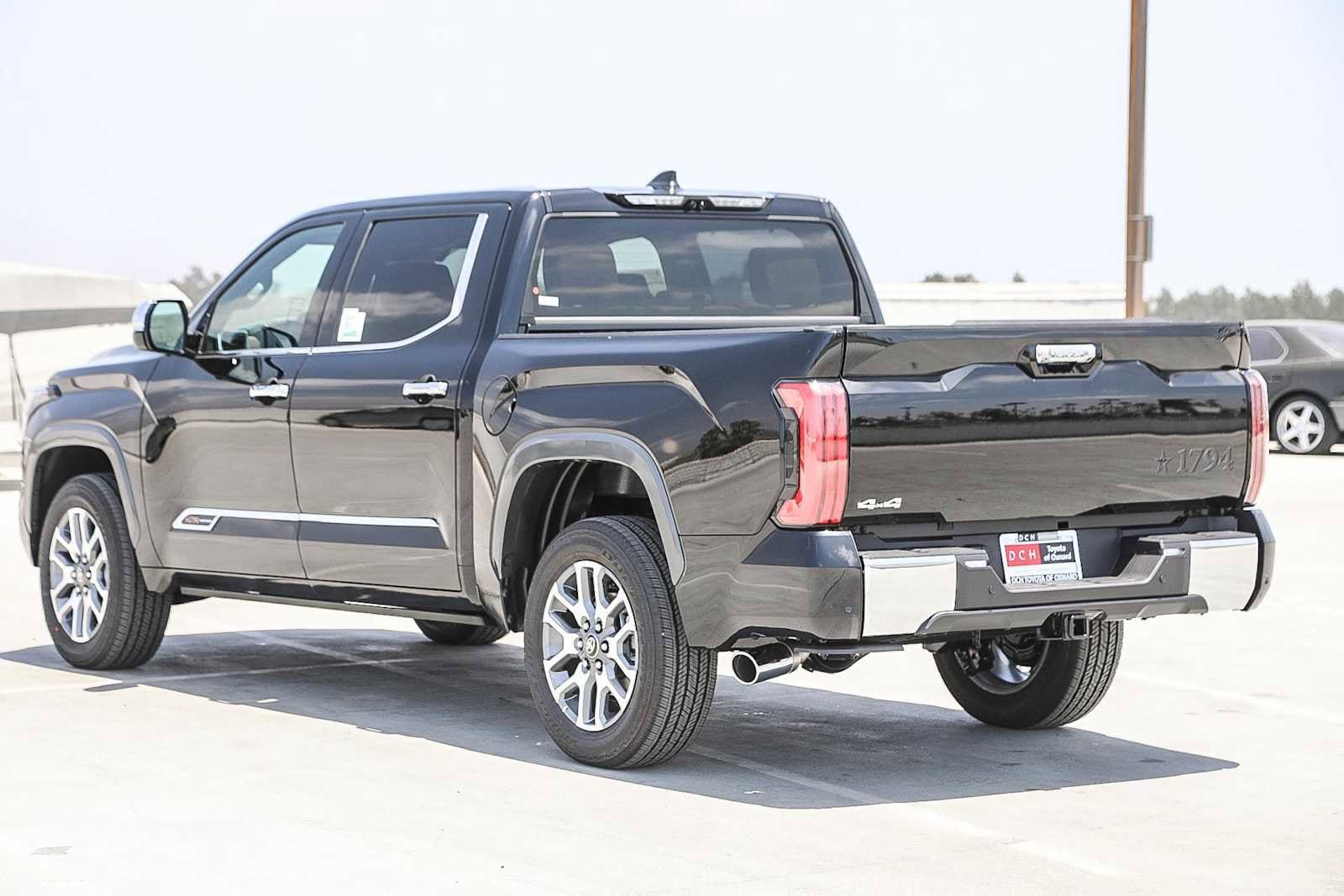 Thumbnail: 2025 Toyota Tundra - 6