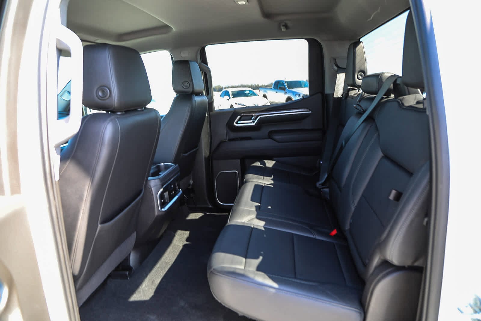 Thumbnail: 2022 Chevrolet Silverado 1500 - 18