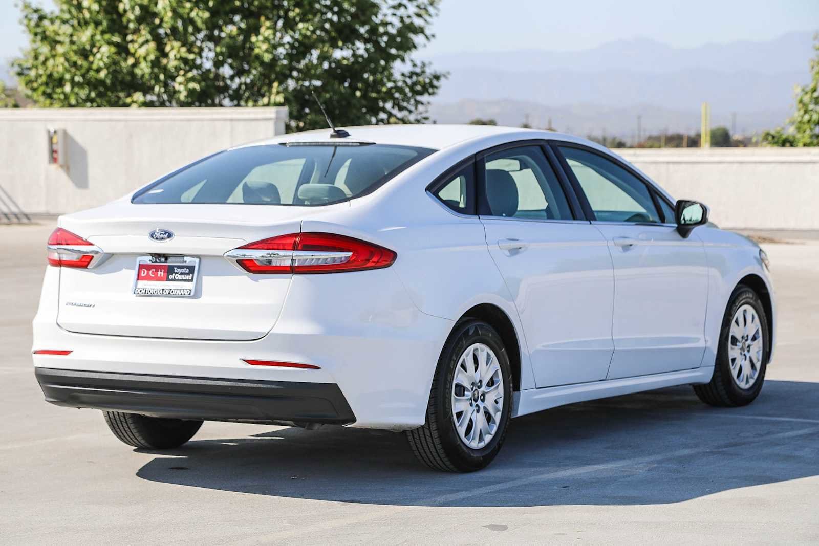 2019 Ford Fusion S 3
