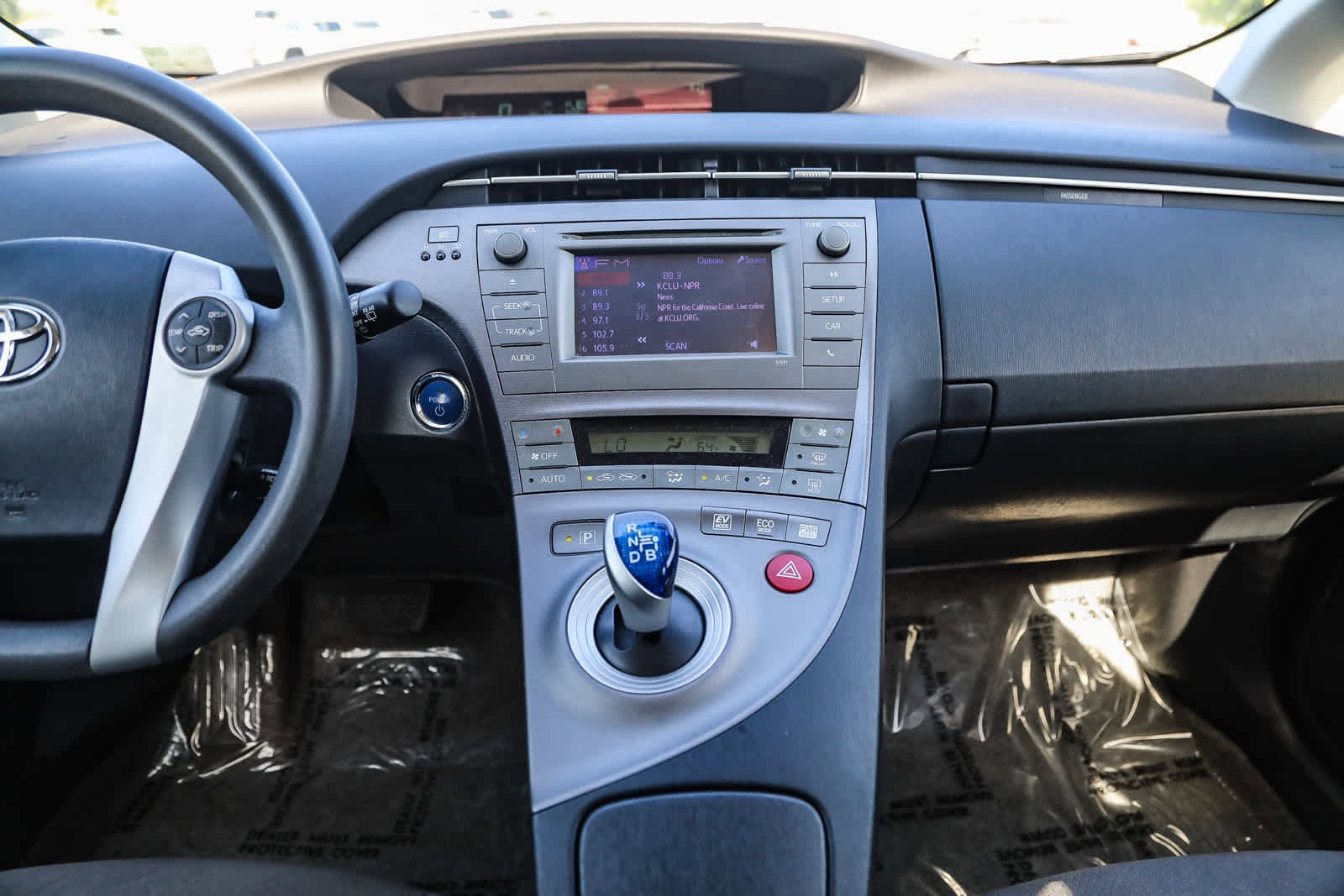 Thumbnail: 2013 Toyota Prius - 12