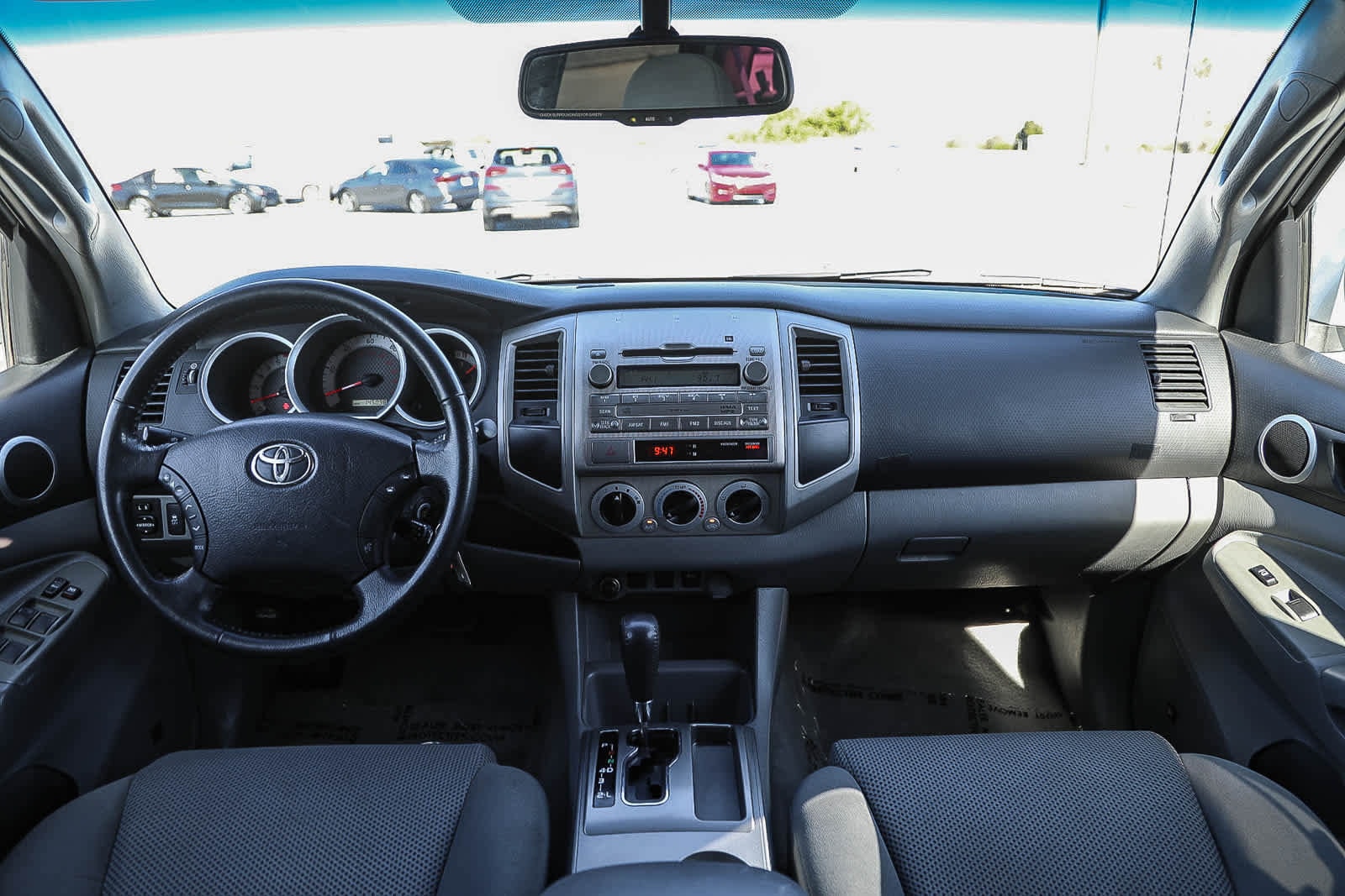 Thumbnail: 2011 Toyota Tacoma - 12