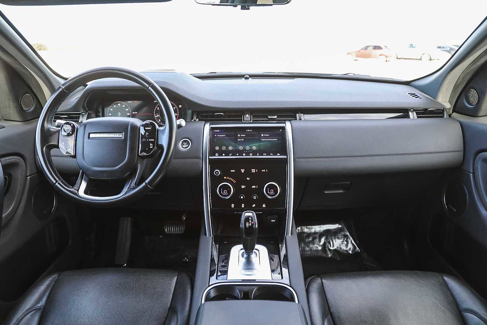 Thumbnail: 2020 Land Rover Discovery Sport - 11